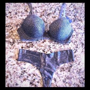NWT Sexy, modern style Lingerie Set